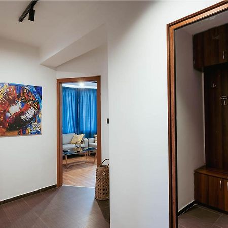 Luxury Art 4 Apartment Yukarı Cuma Dış mekan fotoğraf