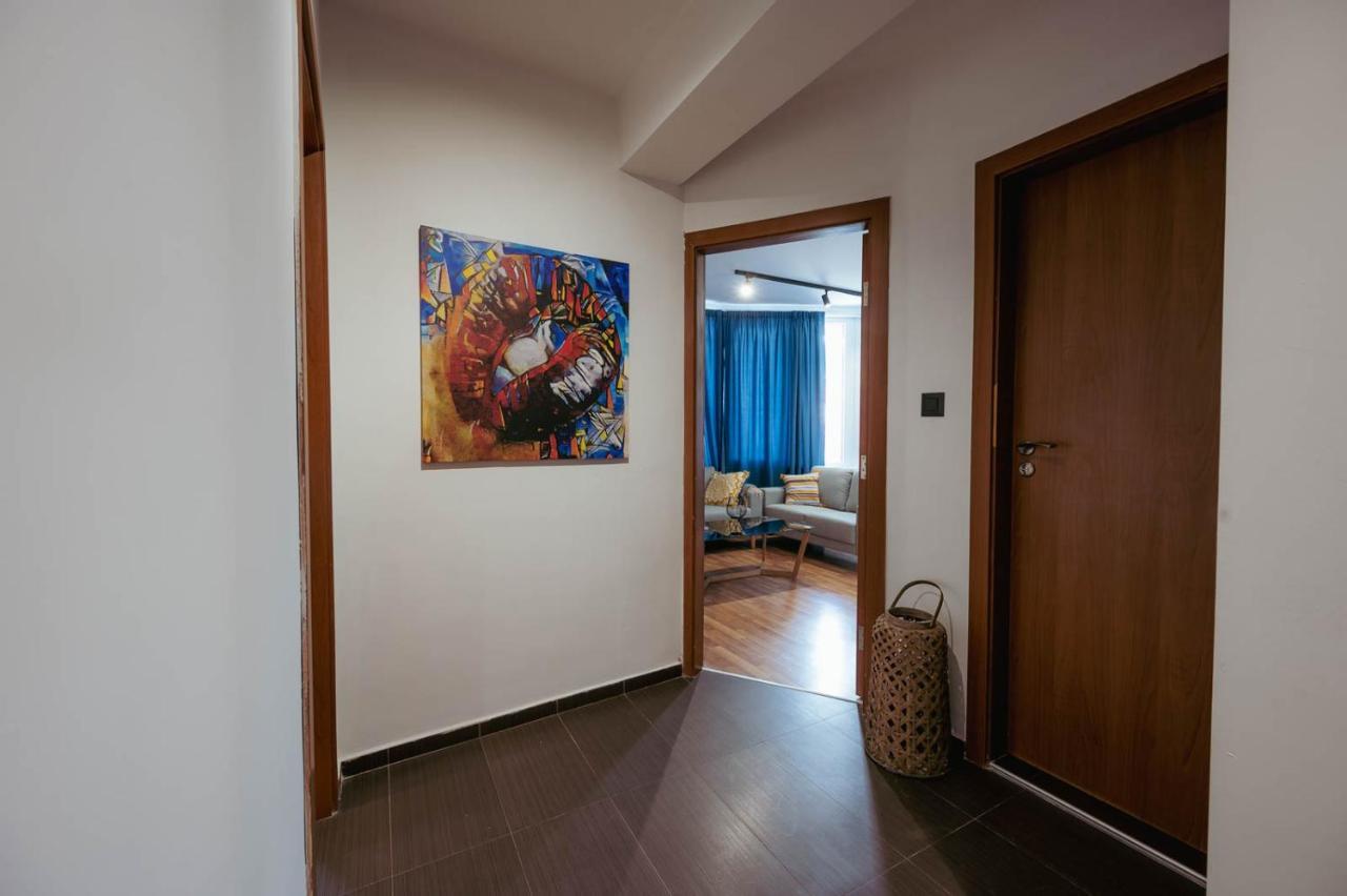 Luxury Art 4 Apartment Yukarı Cuma Dış mekan fotoğraf