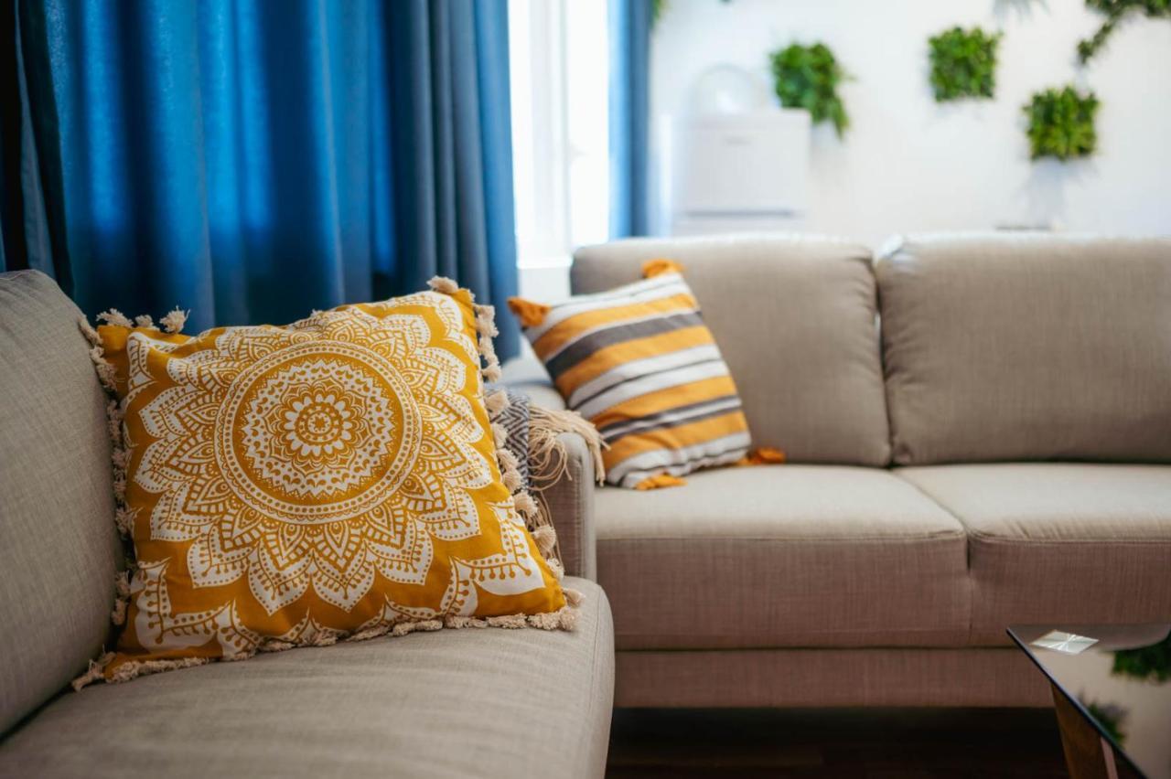 Luxury Art 4 Apartment Yukarı Cuma Dış mekan fotoğraf